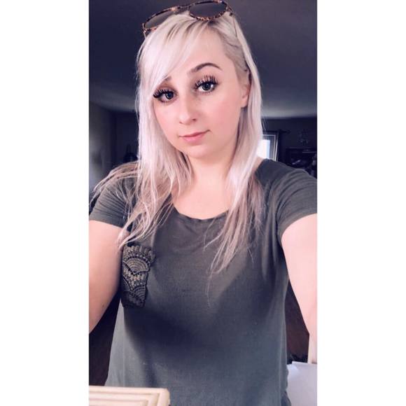 Meet your Posher, Vanessa - Picture 1 of 1